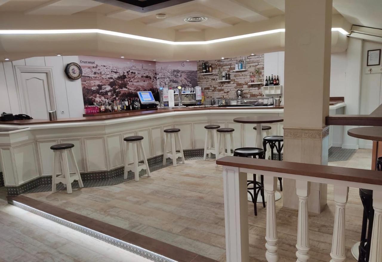Hostal-Cafe Gutgreco Sonseca Exteriör bild