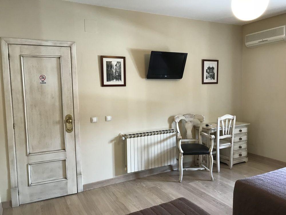 Hostal-Cafe Gutgreco Sonseca Exteriör bild